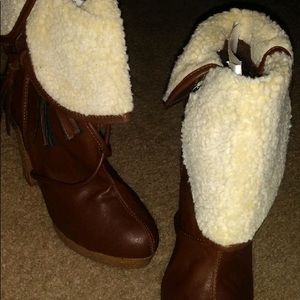 SOLD Tan booties